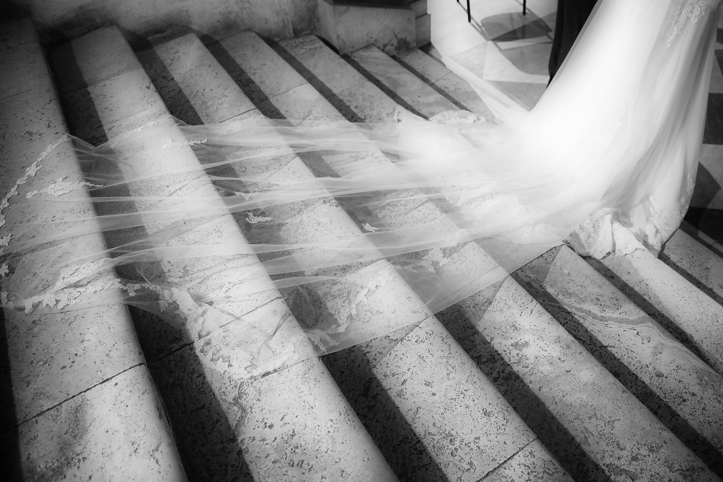 I will be your destination wedding photographer in rome italy